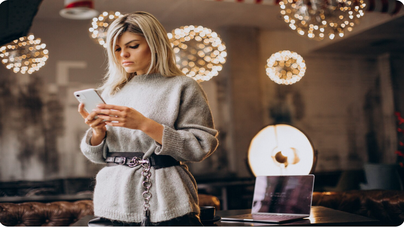Can a Phone Tarot Reading Help You Think Through a Difficult Decision?